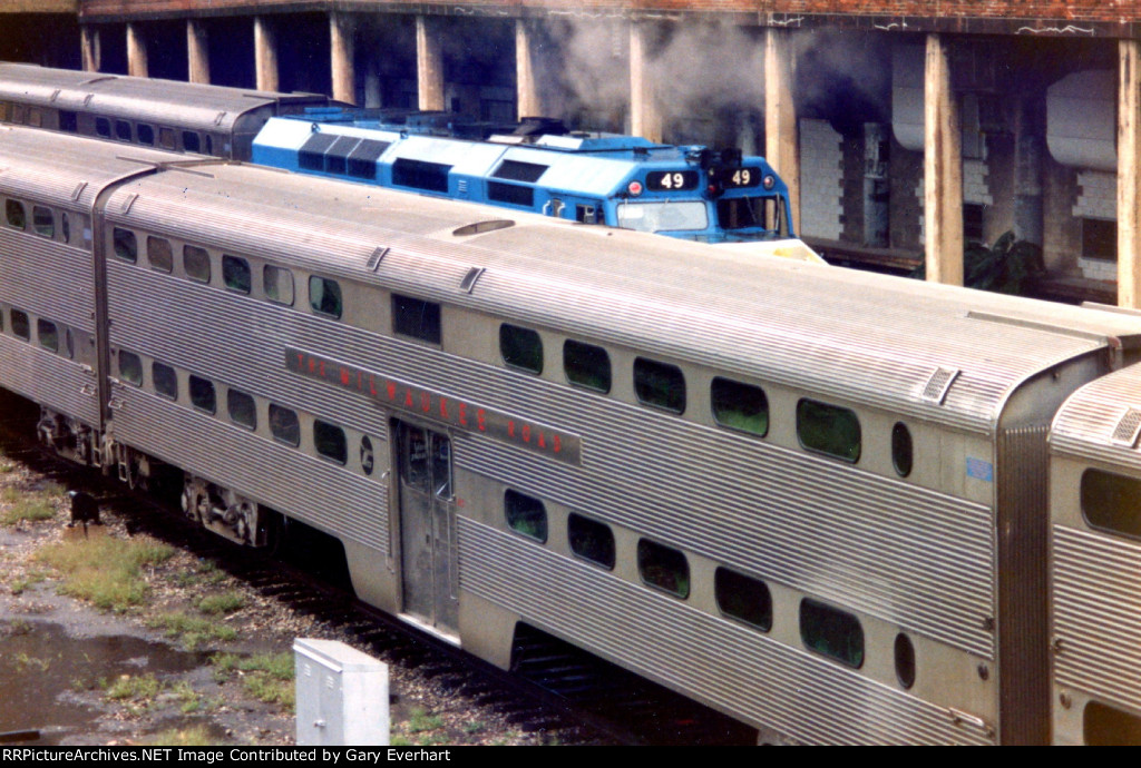 MILW Bi-level Commuter Car #313 - MIlwaukee Road